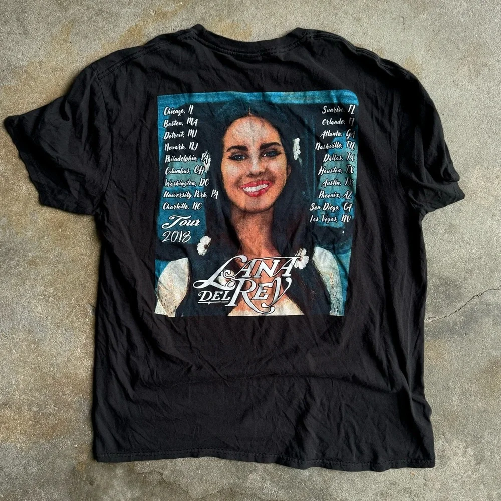 Lana Del Rey • 2018 Tour Tshirt - Picture 5 of 5